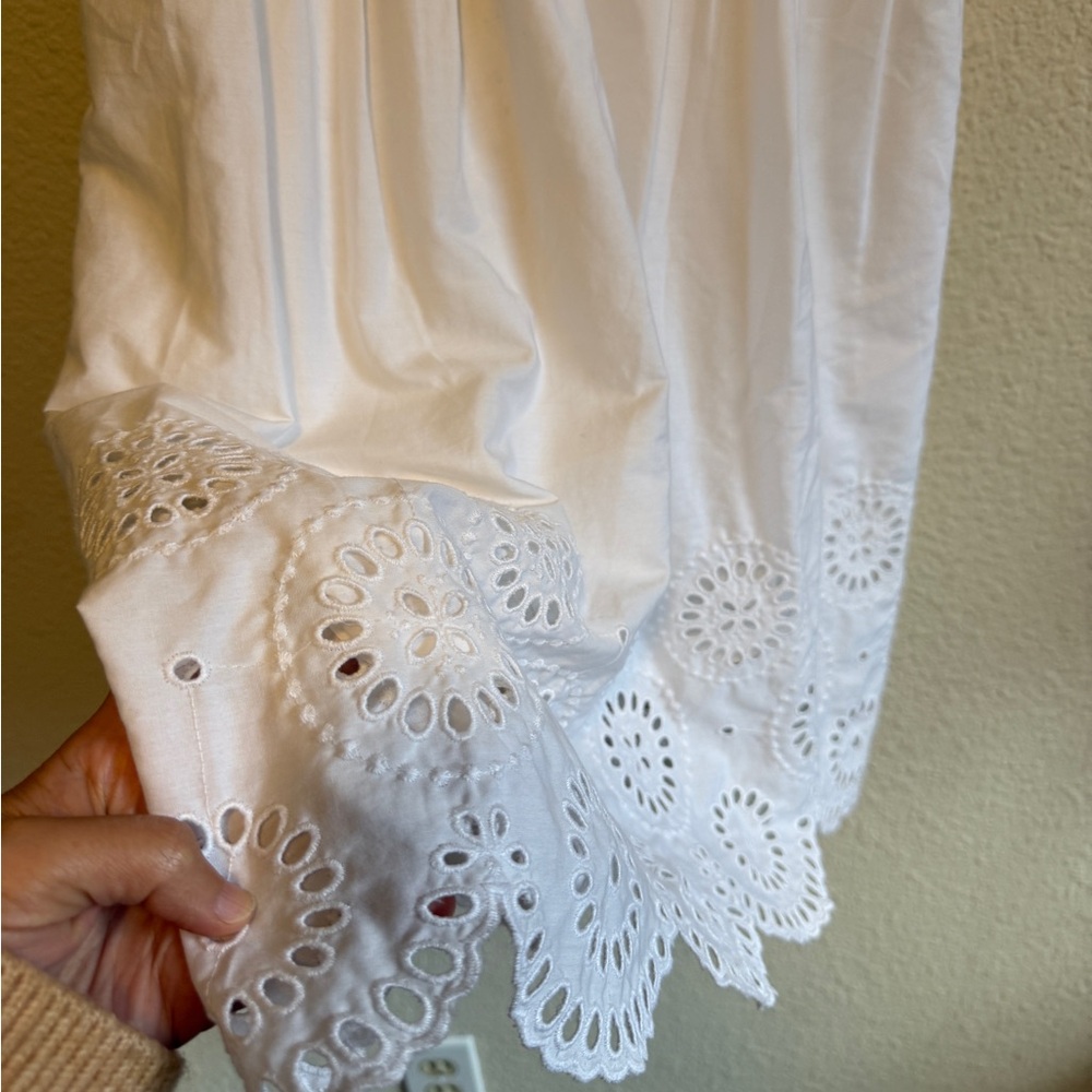 Abercrombie & Fitch White Eyelet Dress-size M - Picture 4 of 12